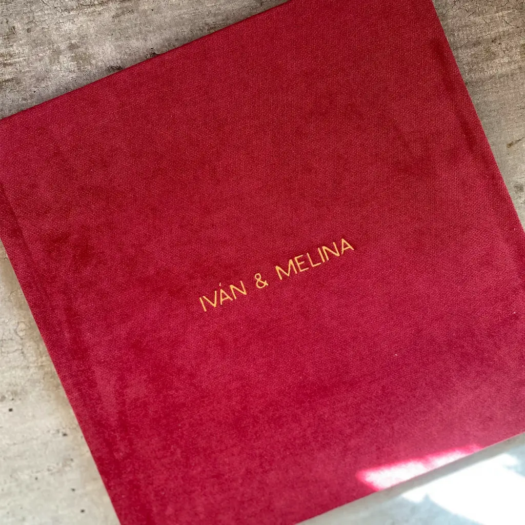 Fotolibro Classic - Tapa Textura con Bajorelieve